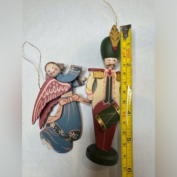 Banner Vintage Set of 2 Wood Christmas Ornaments - Picture 5 of 7